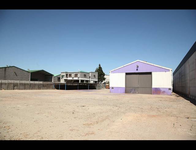 540M² FACTORY TO LET IN BRACKENFELL CENTRAL